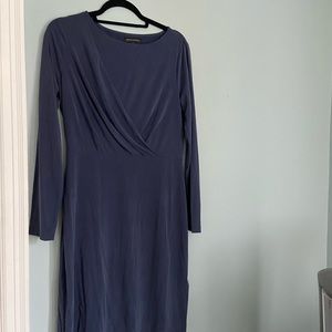 Super soft Banana Republic long-sleeve dress!